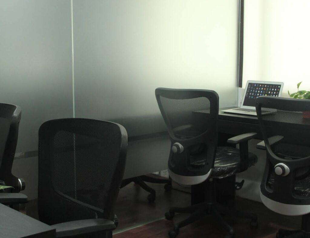 Coworking Space In Film Nagar BI109