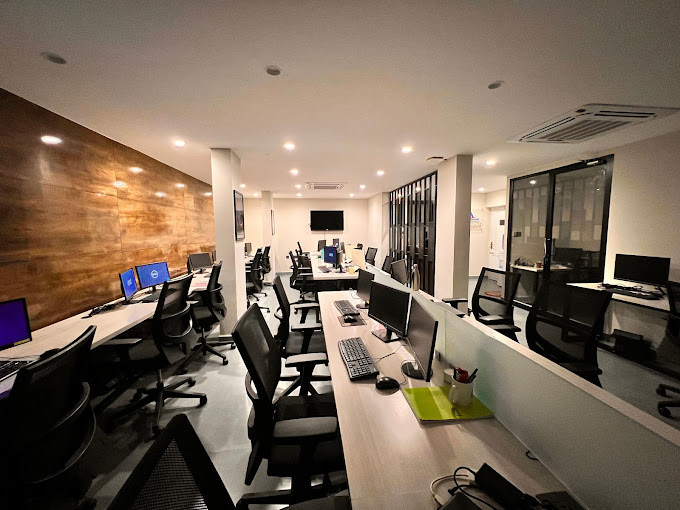 Coworking Space In Edappally BI546