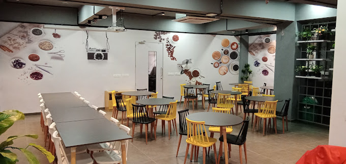 Coworking Space In SG Highway BI336