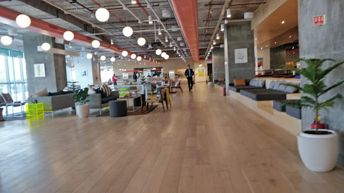 Coworking Space In Golfcourse road BI639