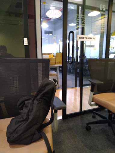 Coworking Space In Golfcourse road BI642