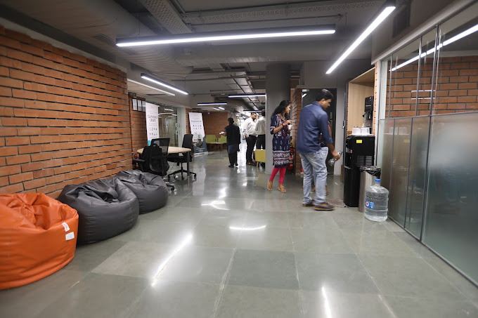 Coworking Space In Alexander Plaza BI663