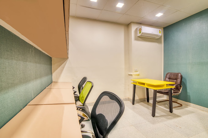 Coworking Space in Jhandewalan BI676 BI676