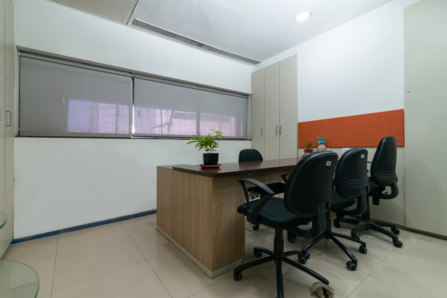 Coworking Space in Guindy BI856