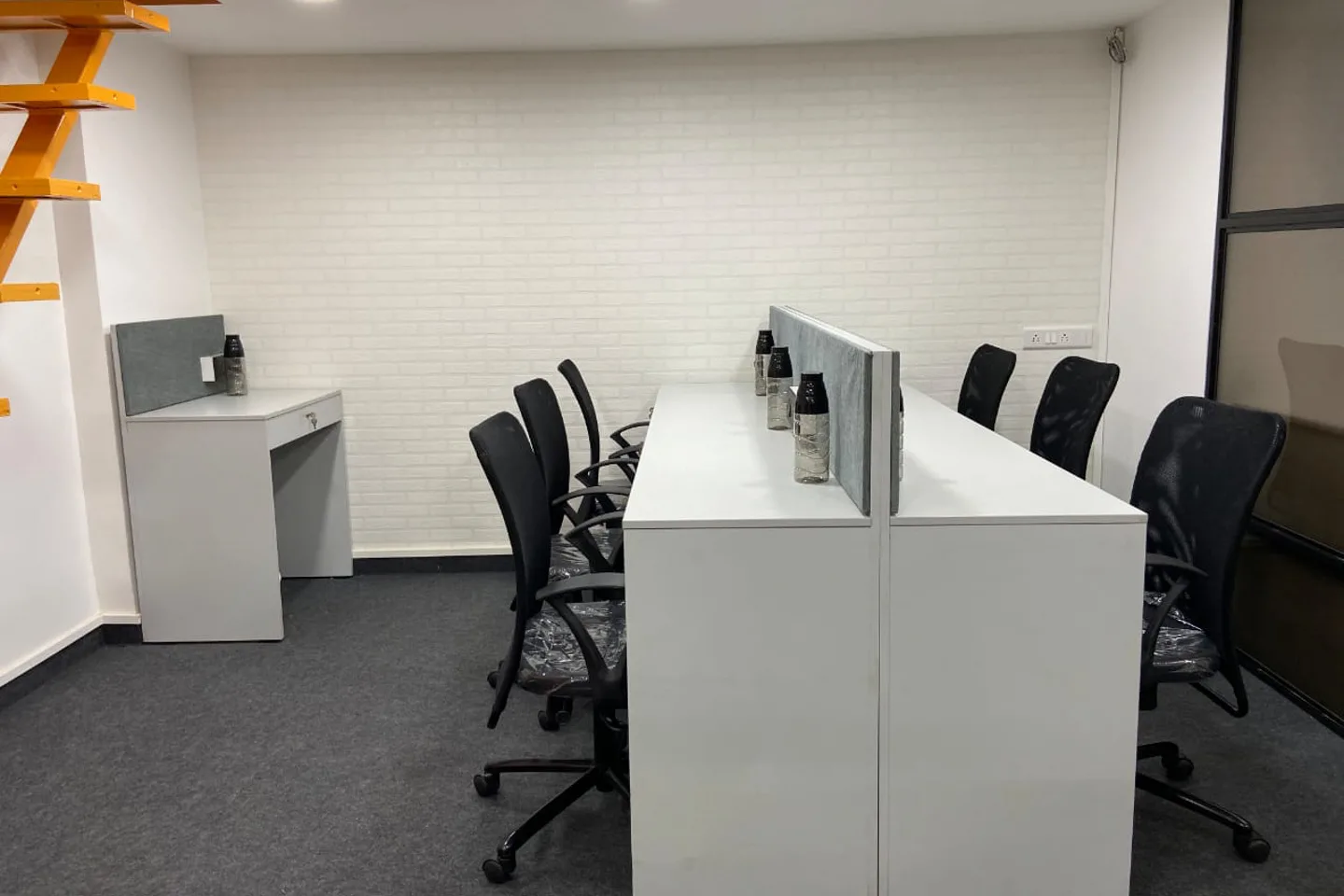 Coworking Space in kandivali W - Mumbai BI870