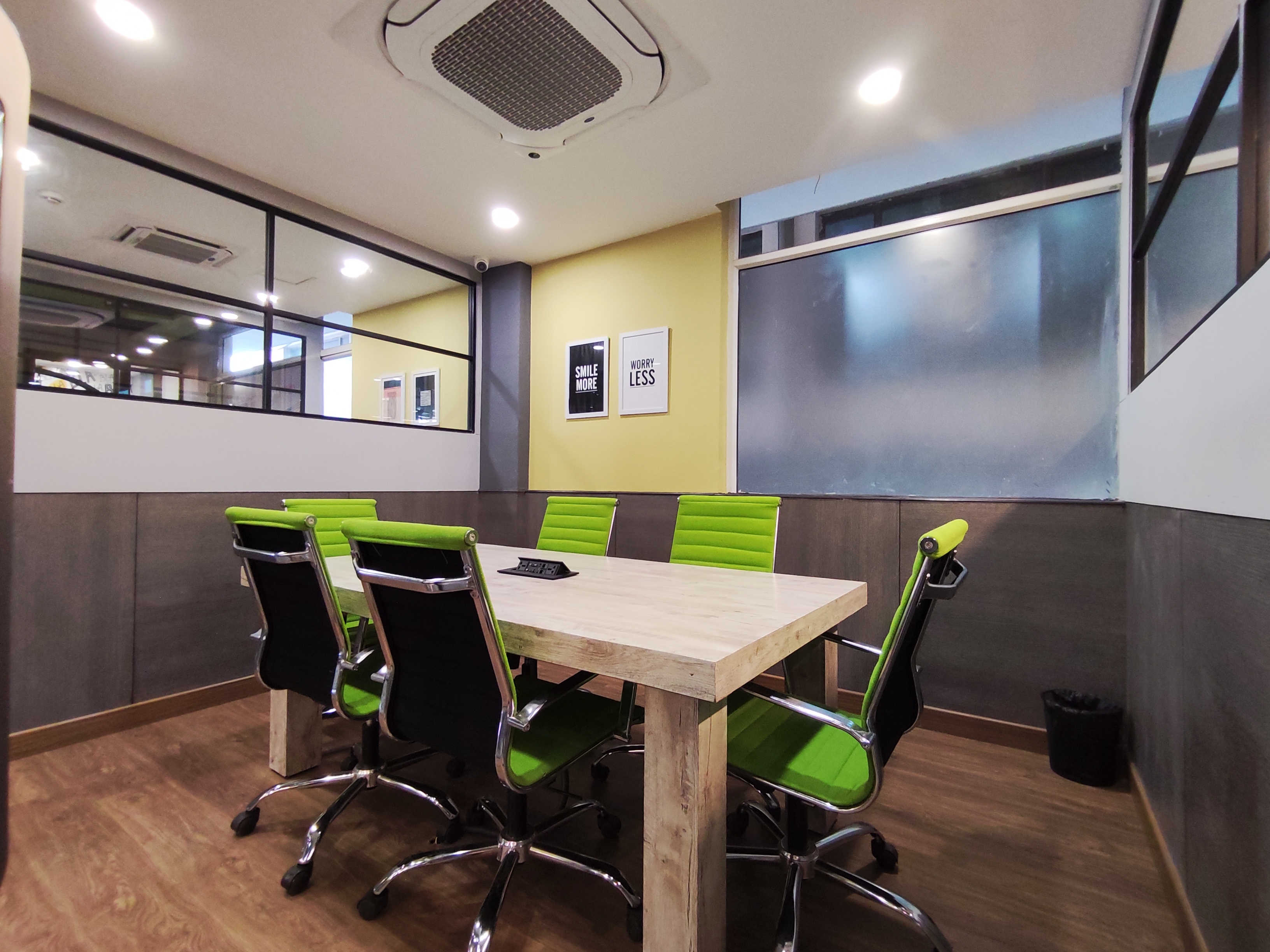 Coworking Space in New Delhi BI920