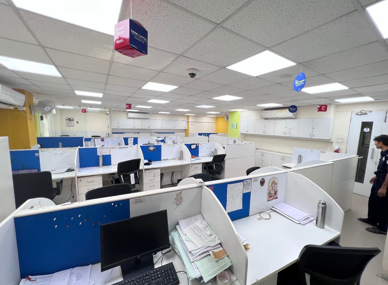 Commercial Office In Naranpura Ahmadabad BI1086