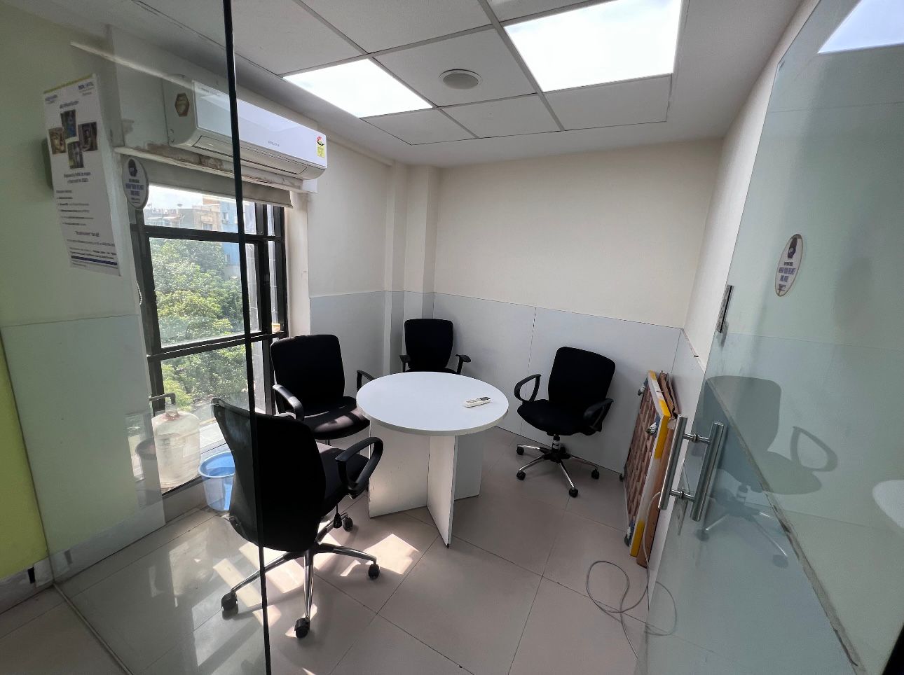 Commercial Office In Naranpura Ahmadabad BI1086